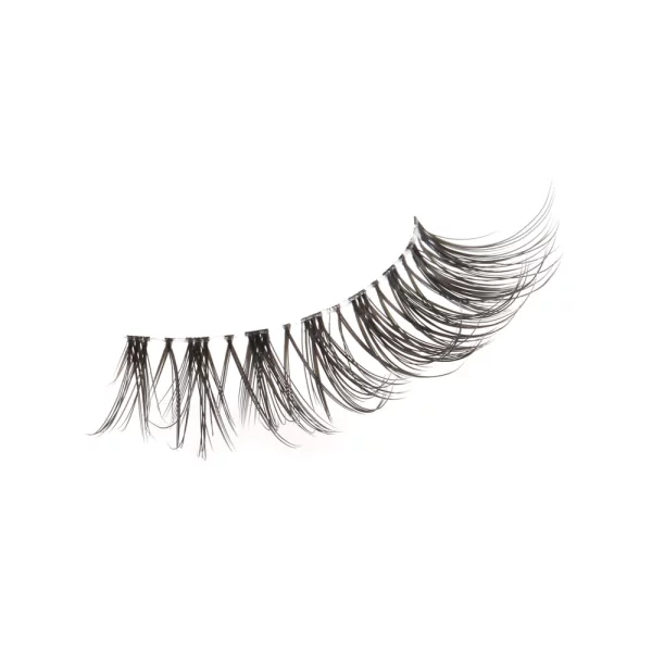 wispy natural eyelashes